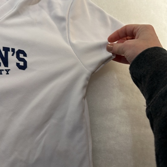 Queen’s University Sz S Athletic Top - Picture 4 of 6